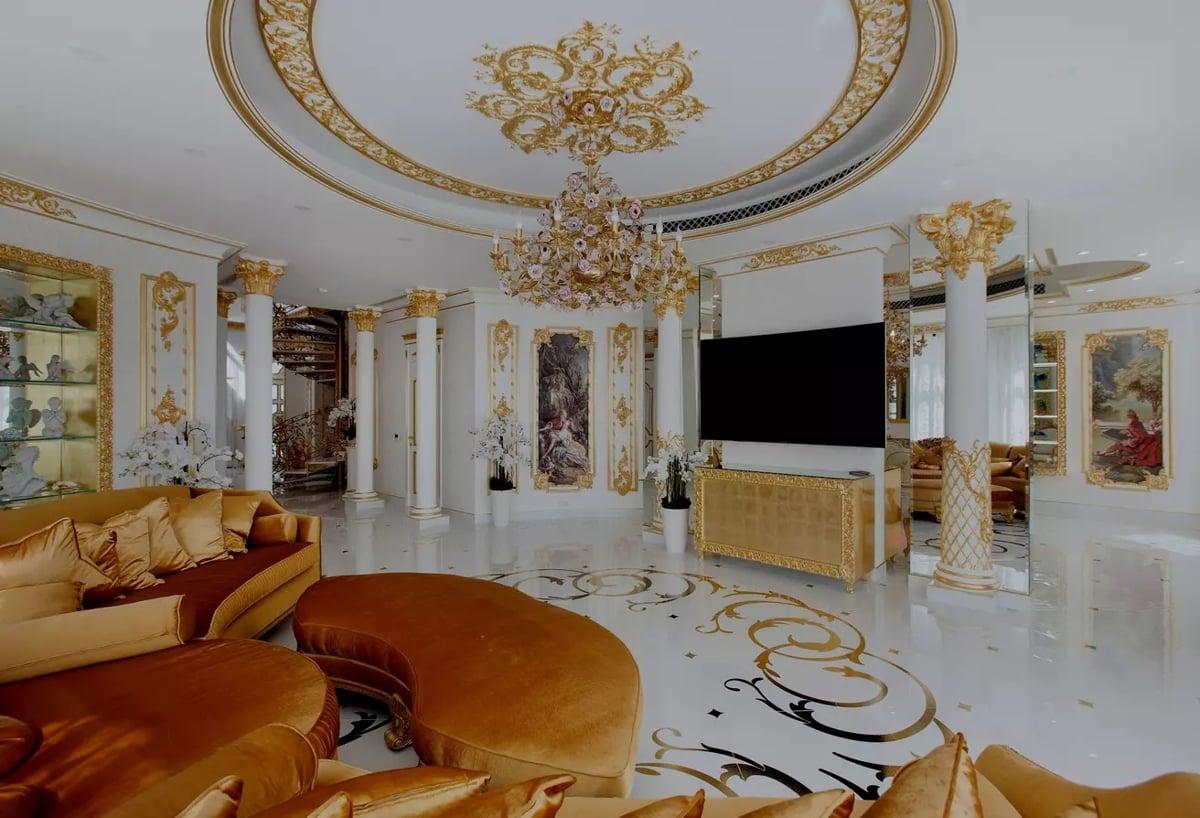 Вилла на продажу  в  Garden Homes Frond недвижимость в ОАЭ - Luxury 5 Bedroom Villa for sale in Garden Homes Palm Jumeirah property in Dubai real estate in dubai